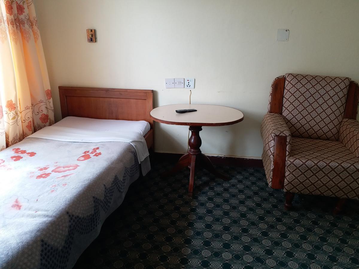 Hotel Marigold Pokhara Bagian luar foto
