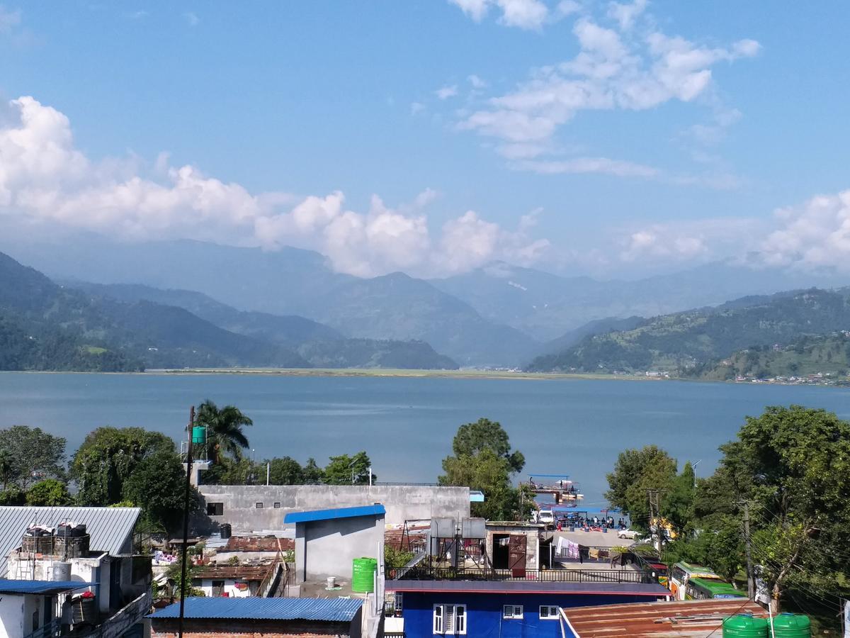 Hotel Marigold Pokhara Bagian luar foto